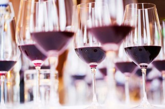 Hương thơm chính và hương thơm bậc ba của rượu vang: có khác biệt gì?